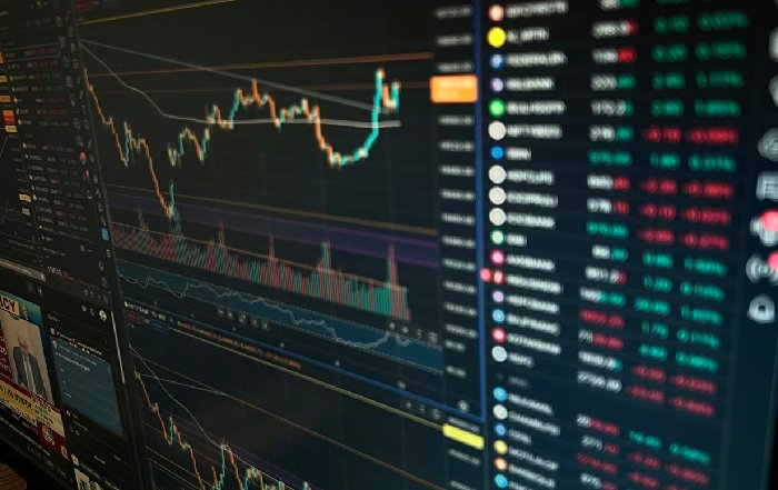 Article Image for Meme Stock Resurgence: Retail Investors and Market Volatility